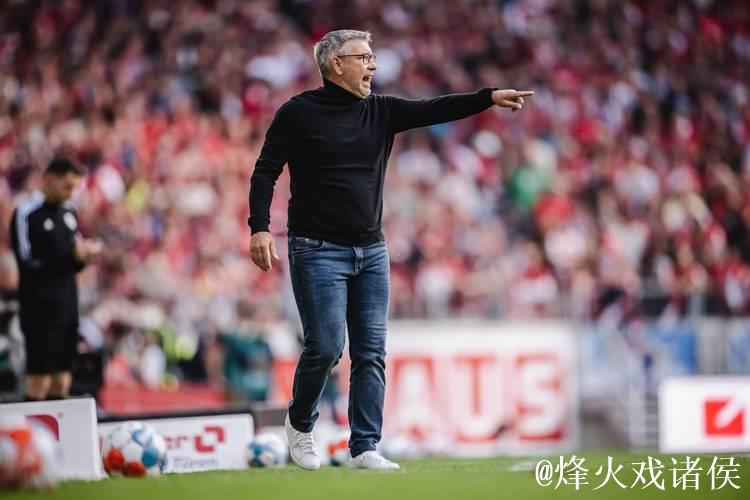 官方：美因茨宣布前柏林联合主帅菲舍尔上任